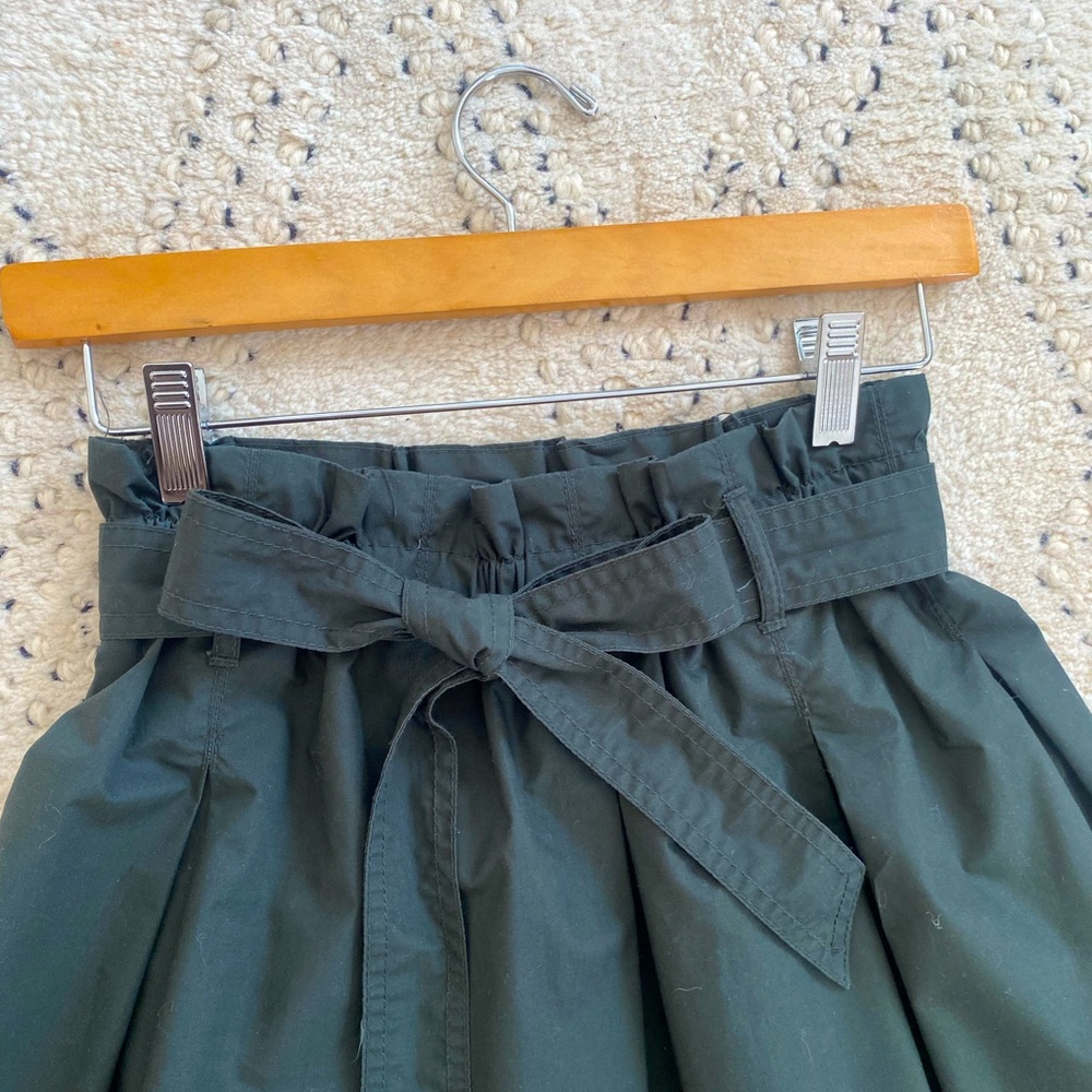 S H&M Midi Green Skirt - Picture 2 of 3